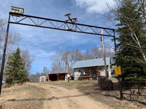 {{alt}} | Card Image