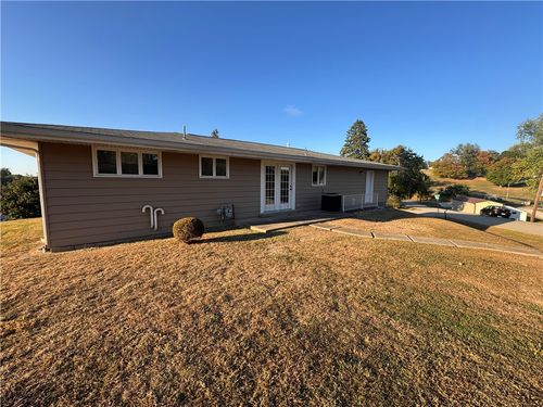 24 Hickory Dr, Charleroi, PA, 15022-3325 | Card Image
