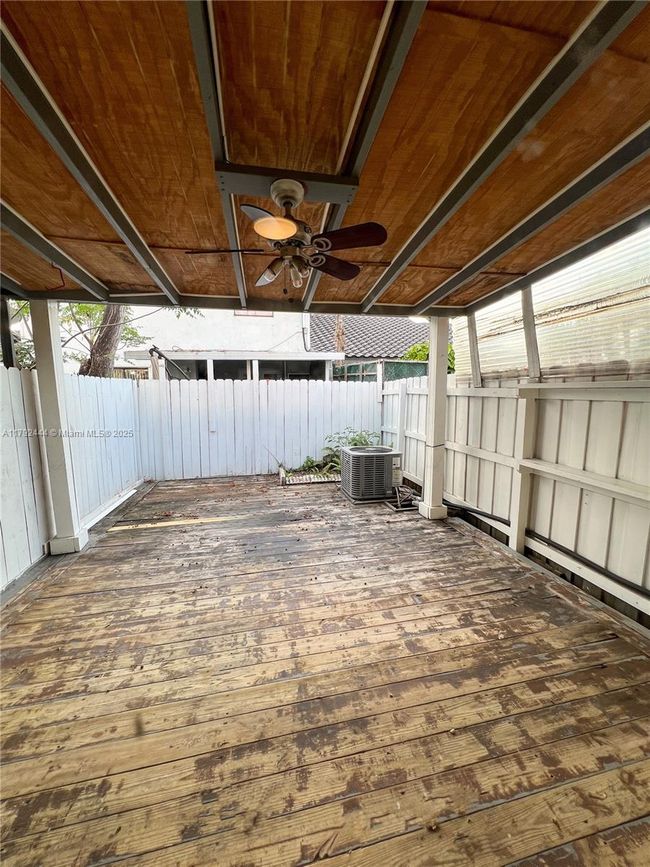 204 - 12025 Sw 10 Th St, Townhouse with 2 bedrooms, 2 bathrooms and null parking in Miami FL | Image 13