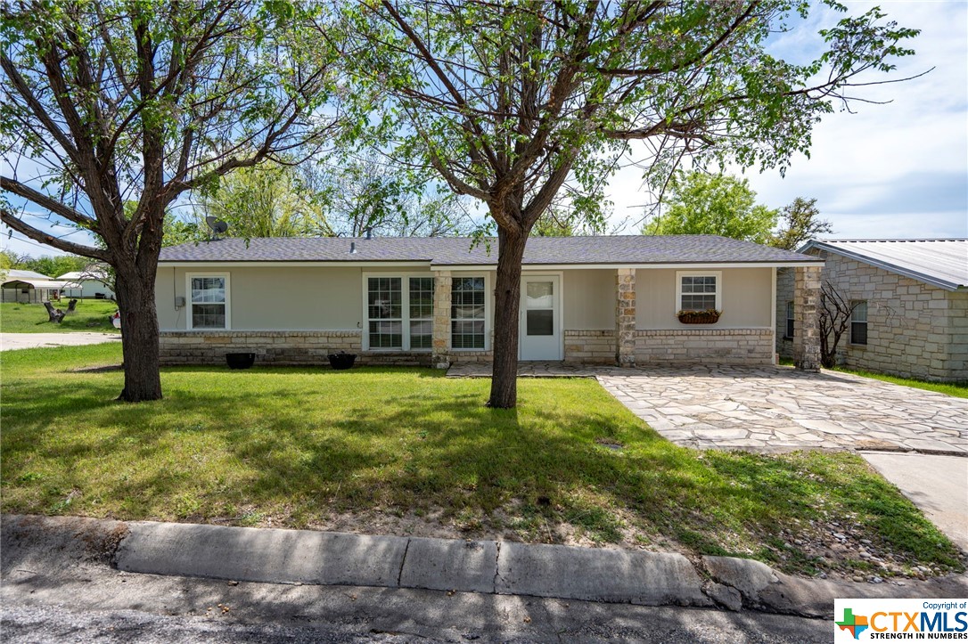 3rd St, Lampasas, TX 76550