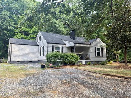2605 Pinecroft Rd, Greensboro, NC, 27407-6913 | Card Image