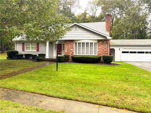 3 Juniper Ln, Greenville, RI, 02828-1307 | Card Image