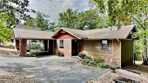 8 Sutherland Ln, Bella Vista, AR, 72714-4017 | Card Image