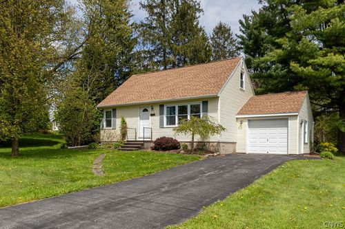 3772 Judy Dr, Syracuse, NY, 13215-9655 | Card Image