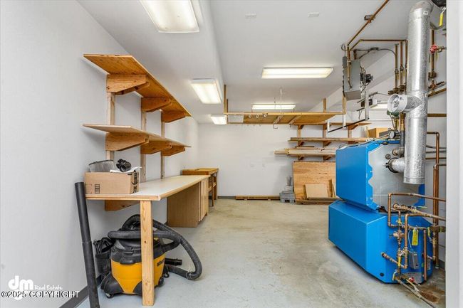 100 Garage | Image 101