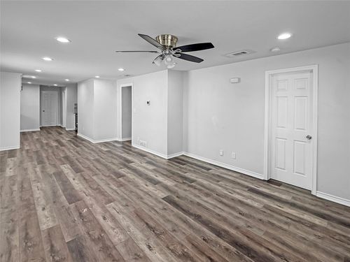 3201 Ryan Ave, Fort Worth, TX, 76110-3824 | Card Image