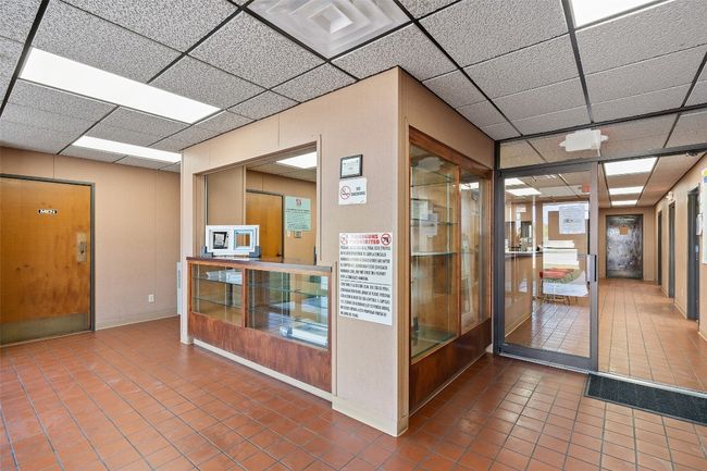901 S Main St, Home with 0 bedrooms, 0 bathrooms and 40 parking in Taylor TX | Image 9