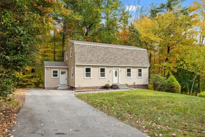 9 Berry Hill Road, House other with 3 bedrooms, 2 bathrooms and null parking in Hooksett NH | Image 3