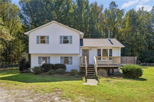 2600 Wright Rd, Saluda, VA, 23149-2843 | Card Image