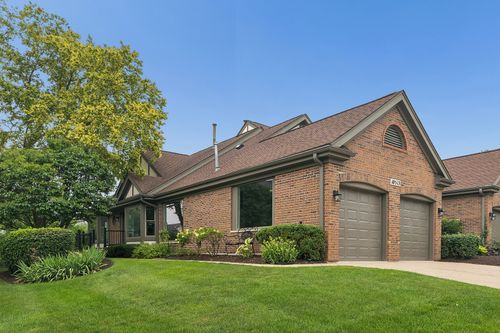 10513 Golf Rd, Orland Park, IL, 60462-7422 | Card Image