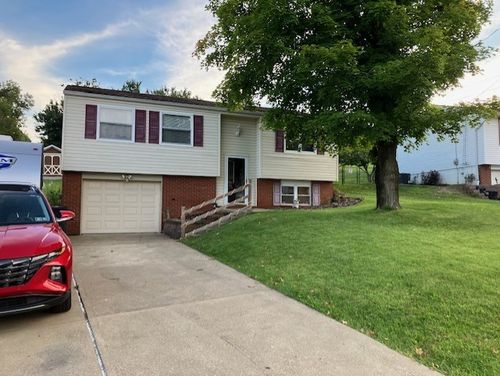 8 Cree Dr, Greensburg, PA, 15601-4706 | Card Image