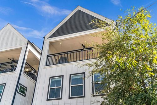 412 N Live Oak St, Houston, TX, 77003-1122 | Card Image