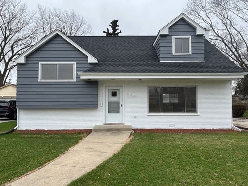 8425 W Carol St, Niles, IL, 60714-1834 | Card Image