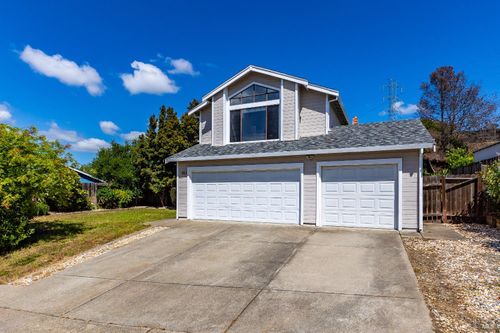 391 Valley Oak Lane, Vallejo, CA, 94591 | Card Image