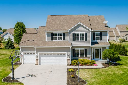 N44W22870 Bridge St, Pewaukee, WI, 53072-2278 | Card Image