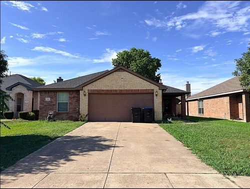 116 Lipan St, Greenville, TX, 75402-2808 | Card Image