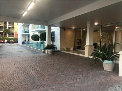 912 - 2841 Ne 163rd St, Condo with 1 bedrooms, 1 bathrooms and null parking in North Miami Beach FL | Image 2