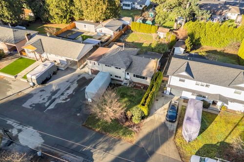 21479 Stonehouse Ave, Maple Ridge, BC, V2X3Z5 | Card Image