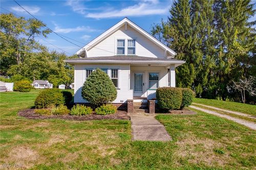 2217 42nd St Nw, Canton, OH, 44709-1801 | Card Image