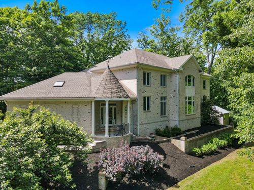 2754 Broyles Ln, Franklin, TN, 37069-7095 | Card Image