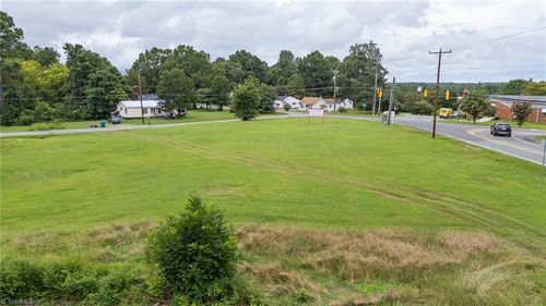 2204 Burch Bridge Rd, Burlington, NC, 27217-9018 | Card Image
