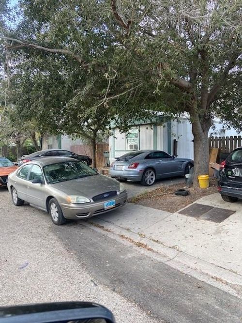 306 E Pino St, San Juan, TX, 78589-3978 | Card Image