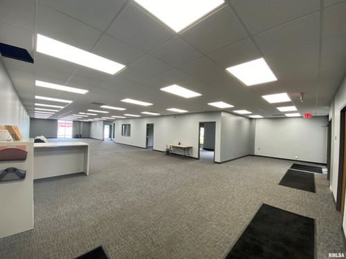 1040 11th St W, Milan, IL, 61264-2243 | Card Image