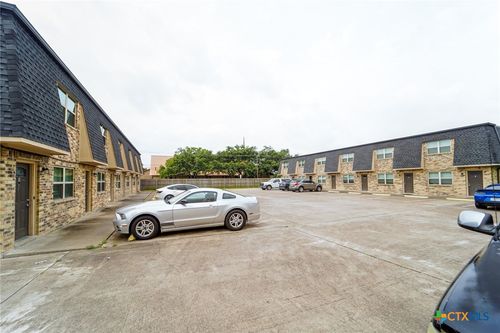 2112 E Airline Rd, Victoria, TX, 77901-4371 | Card Image