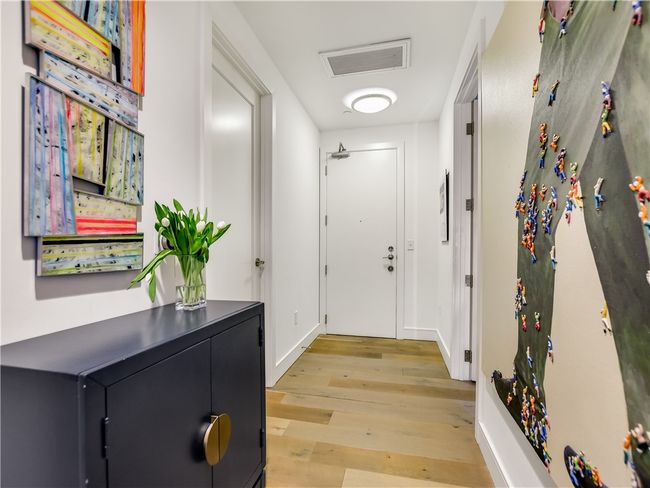 Entry Way | Image 7