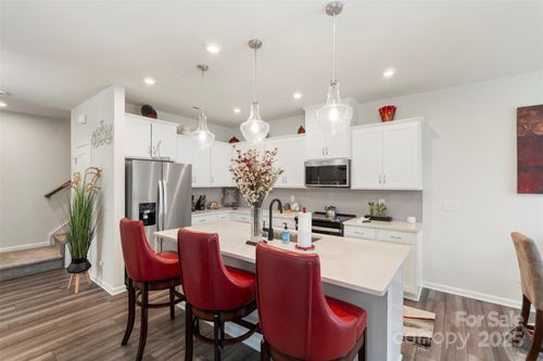 13327 Savaine St, Charlotte, NC, 28278-8590 | Card Image