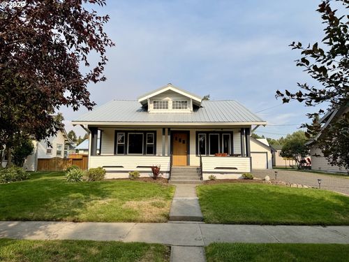 203 Ne 1st St, Enterprise, OR, 97828-1171 | Card Image