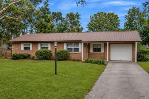 12212 Floral Ln, THONOTOSASSA, FL, 33592-2749 | Card Image