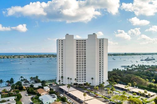 apt-1801-5200 N Flagler Dr, West Palm Beach, FL, 33407-2771 | Card Image