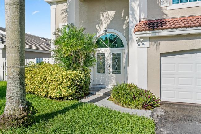 611 Royal Palm Way, House other with 4 bedrooms, 3 bathrooms and null parking in Davie FL | Image 10