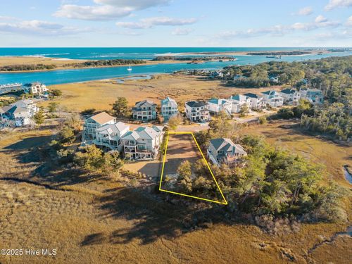 1347 Tidalwalk Dr, Wilmington, NC, 28409-4966 | Card Image