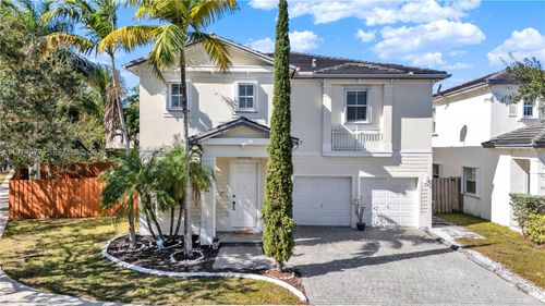144 Ne 32nd Ter, Homestead, FL, 33033-7125 | Card Image