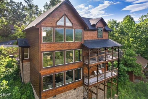 842 Vixen Run, Gatlinburg, TN, 37738-6342 | Card Image
