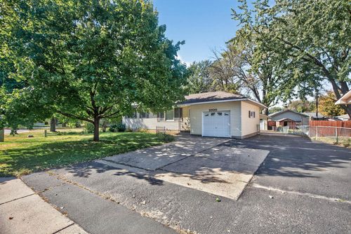 2000 Forest St, Hastings, MN, 55033-3529 | Card Image