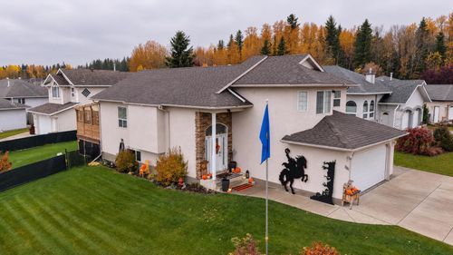 5501 17 Ave, Edson, AB, T7E1X1 | Card Image