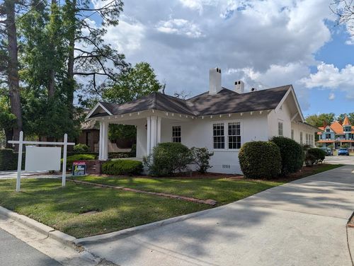 106 E North St, Valdosta, GA, 31601-4517 | Card Image