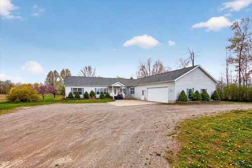 11087 Pierce Road, Tittabawassee Township, MI, 48623 | Card Image