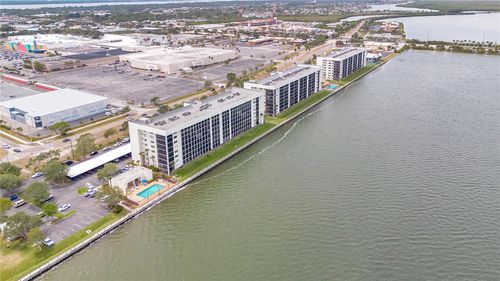 apt-306-300 S Sykes Creek Pkwy, Merritt Island, FL, 32952-3321 | Card Image