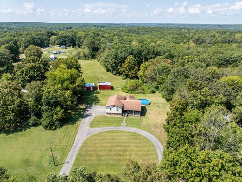 3983 Highway 100, Lyles, TN, 37098-2219 | Card Image