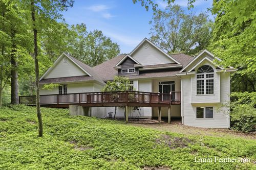 2291 Burton Pines Dr Se, Grand Rapids, MI, 49546-6300 | Card Image