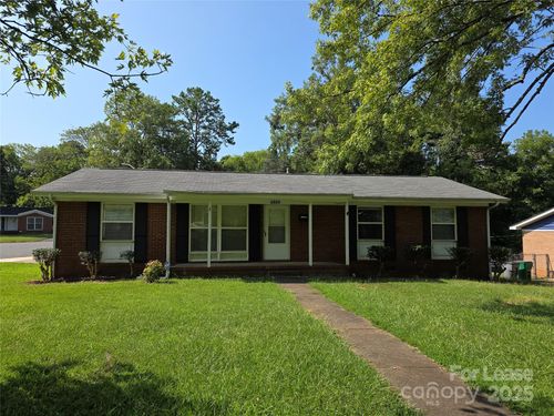 4800 Crestmont Dr, Charlotte, NC, 28205-4677 | Card Image