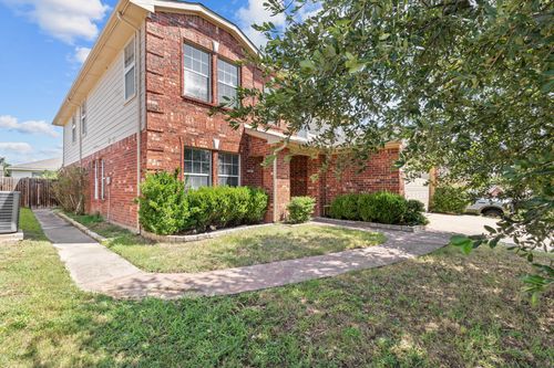 2620 Big Spring Dr, Fort Worth, TX, 76120-5622 | Card Image