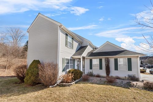 9 Plum Ct, Highland Mills, NY, 10930-2807 | Card Image