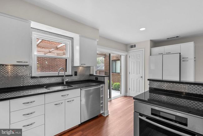 11310 Harborside Cluster, House other with 4 bedrooms, 3 bathrooms and null parking in Reston VA | Image 22