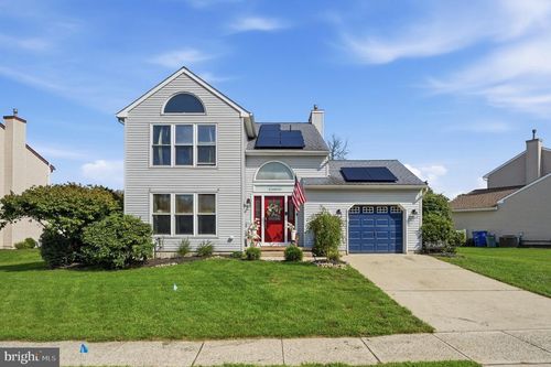 68 Jennifer Ln, BURLINGTON, NJ, 08016-1142 | Card Image