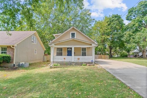 4724 Delmar St, Roeland Park, KS, 66205-1344 | Card Image